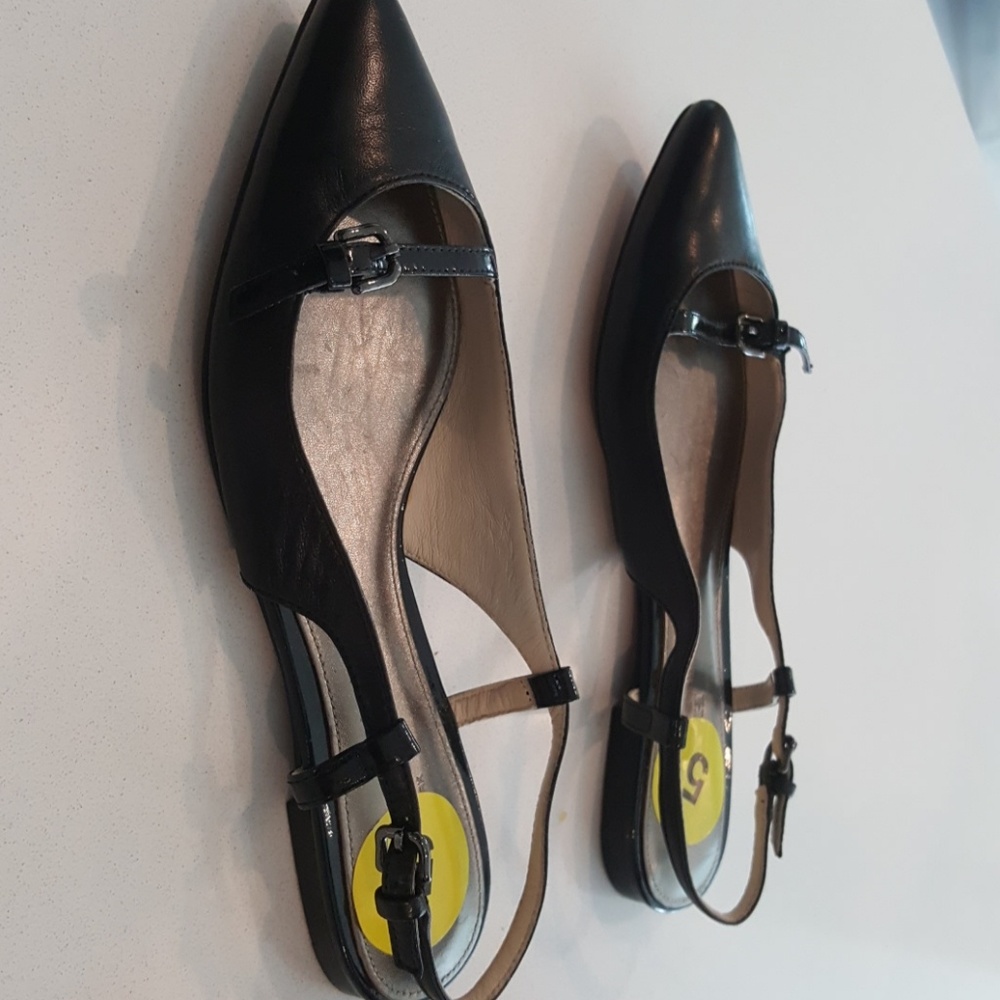 Coach flats